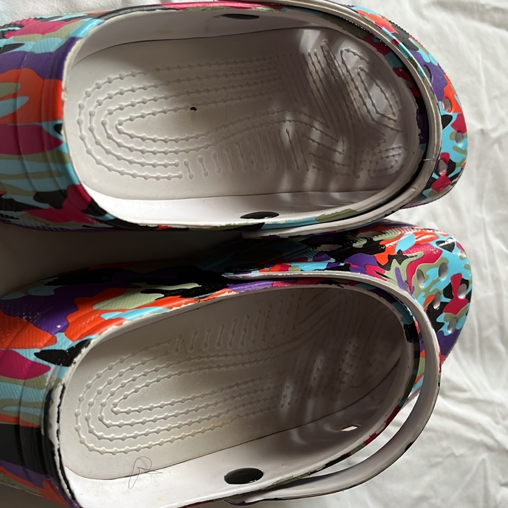 Clogs - Picture 2 of 4